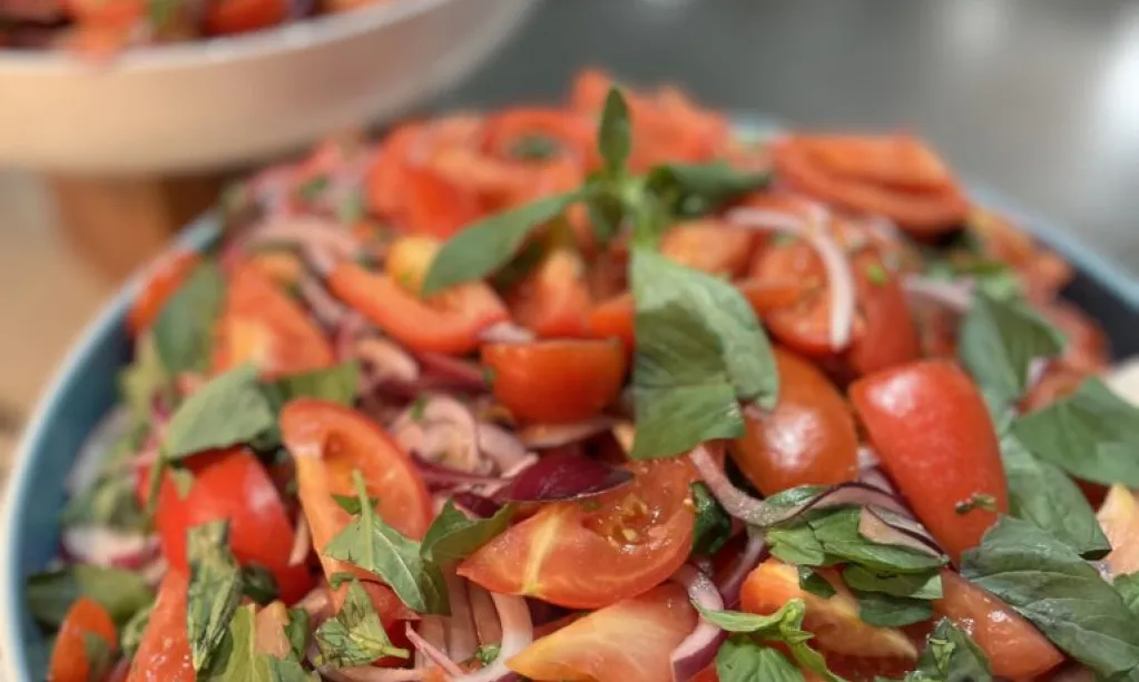 tomato basil salad